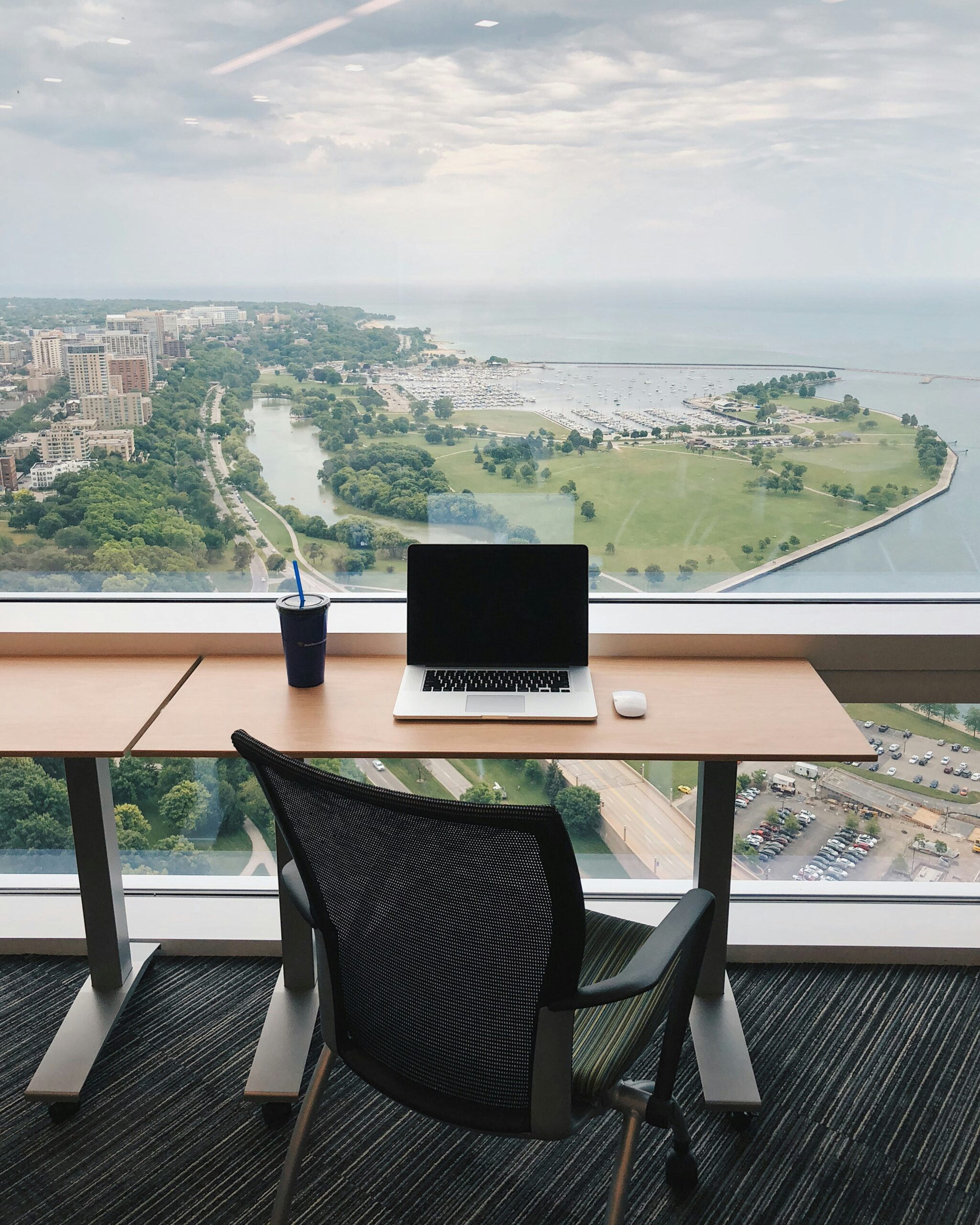 laptop-city-view